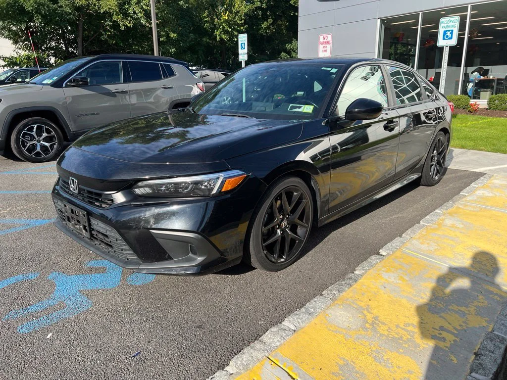 Used 2022 Black Honda Sport image 3
