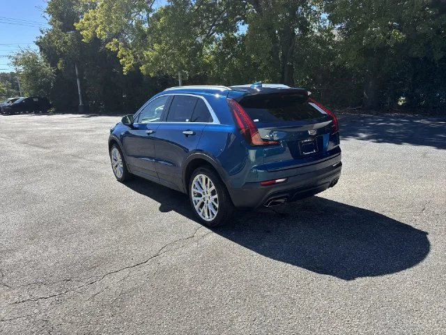 Used 2019 Blue Cadillac Luxury image 7
