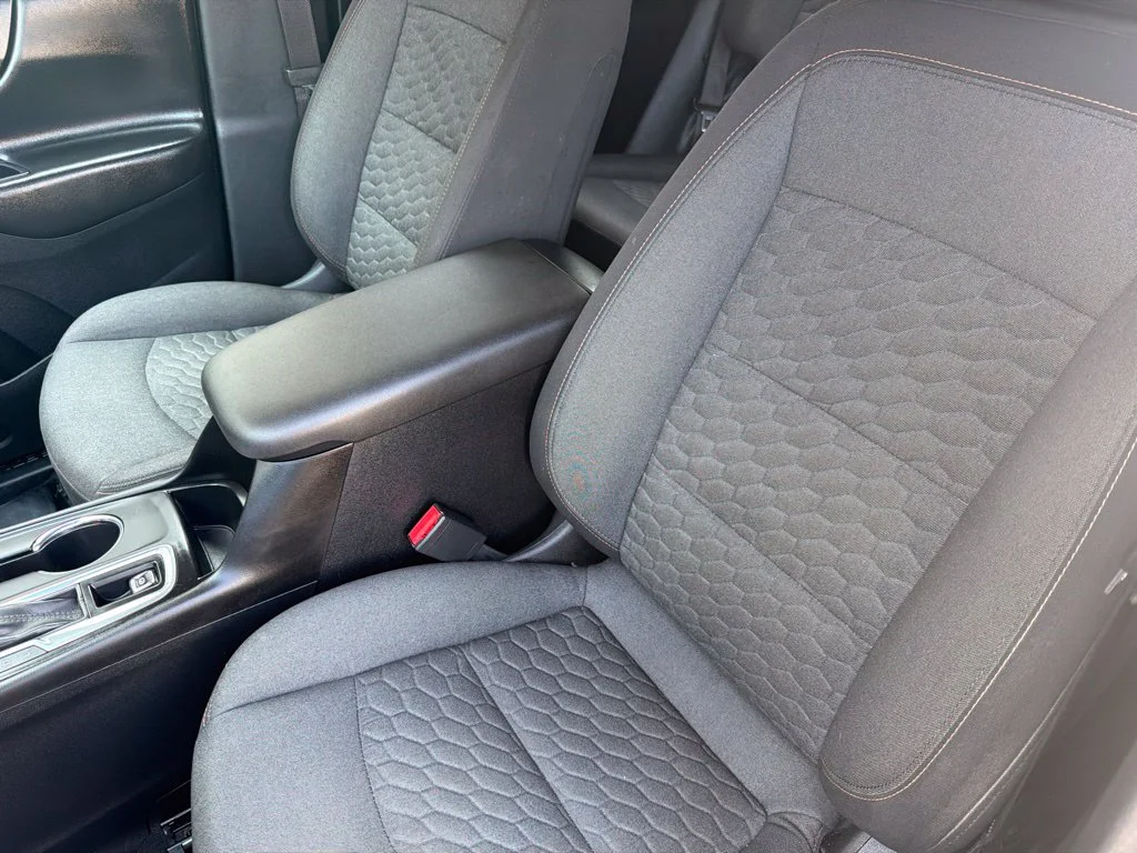 Used 2019 Pacific Blue Metallic Chevrolet LT image 10