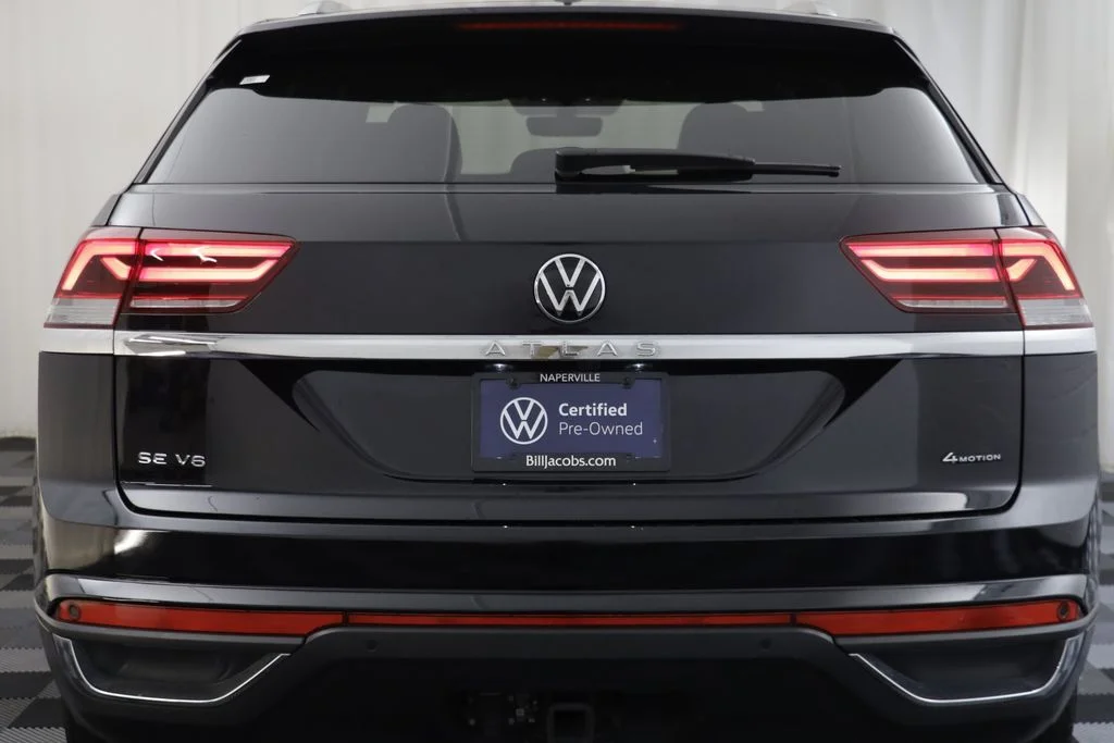 Certified Used 2023 Deep Black Volkswagen 3.6L V6 SE w/Technology image 15