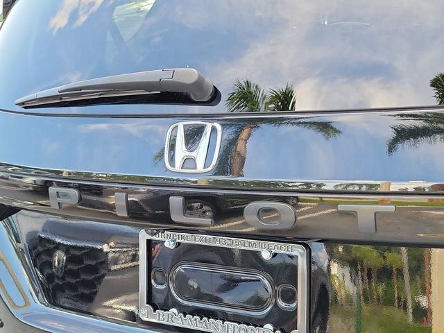 2025 Honda Pilot Black Edition - Photo 8