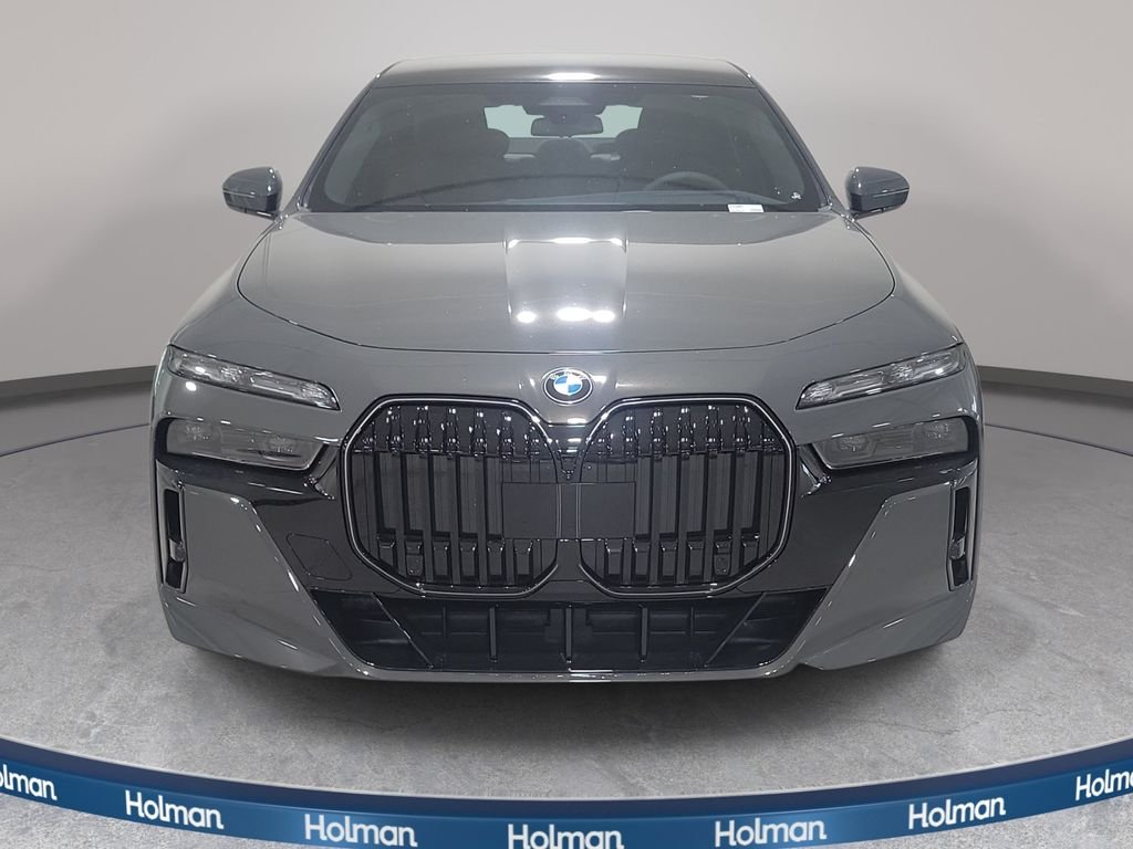 New 2026 Dravit Grey Metallic BMW 740i image 2