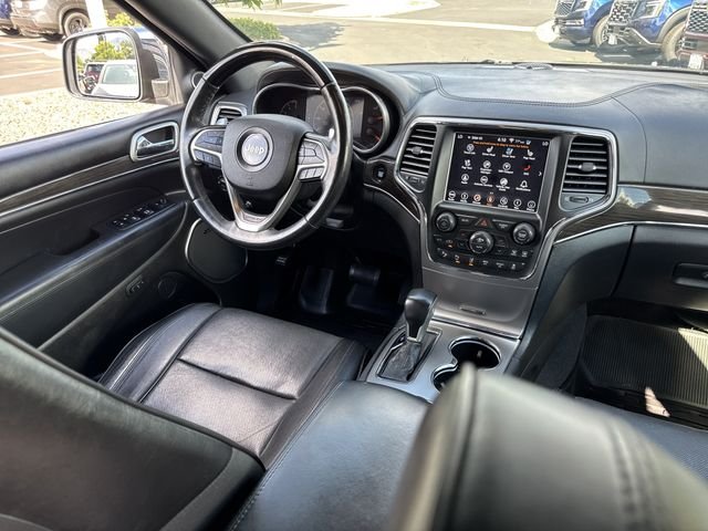 Used 2018 Gray Jeep Overland image 26