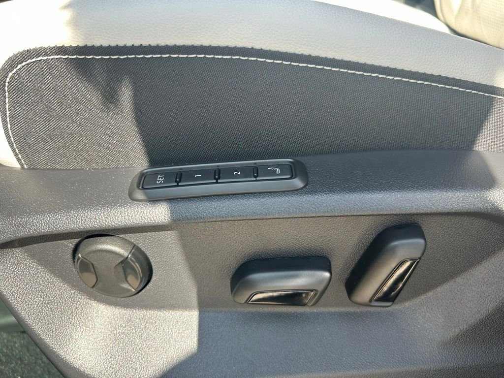 New 2026 Gray Volkswagen 2.0T SEL Premium R-Line image 58
