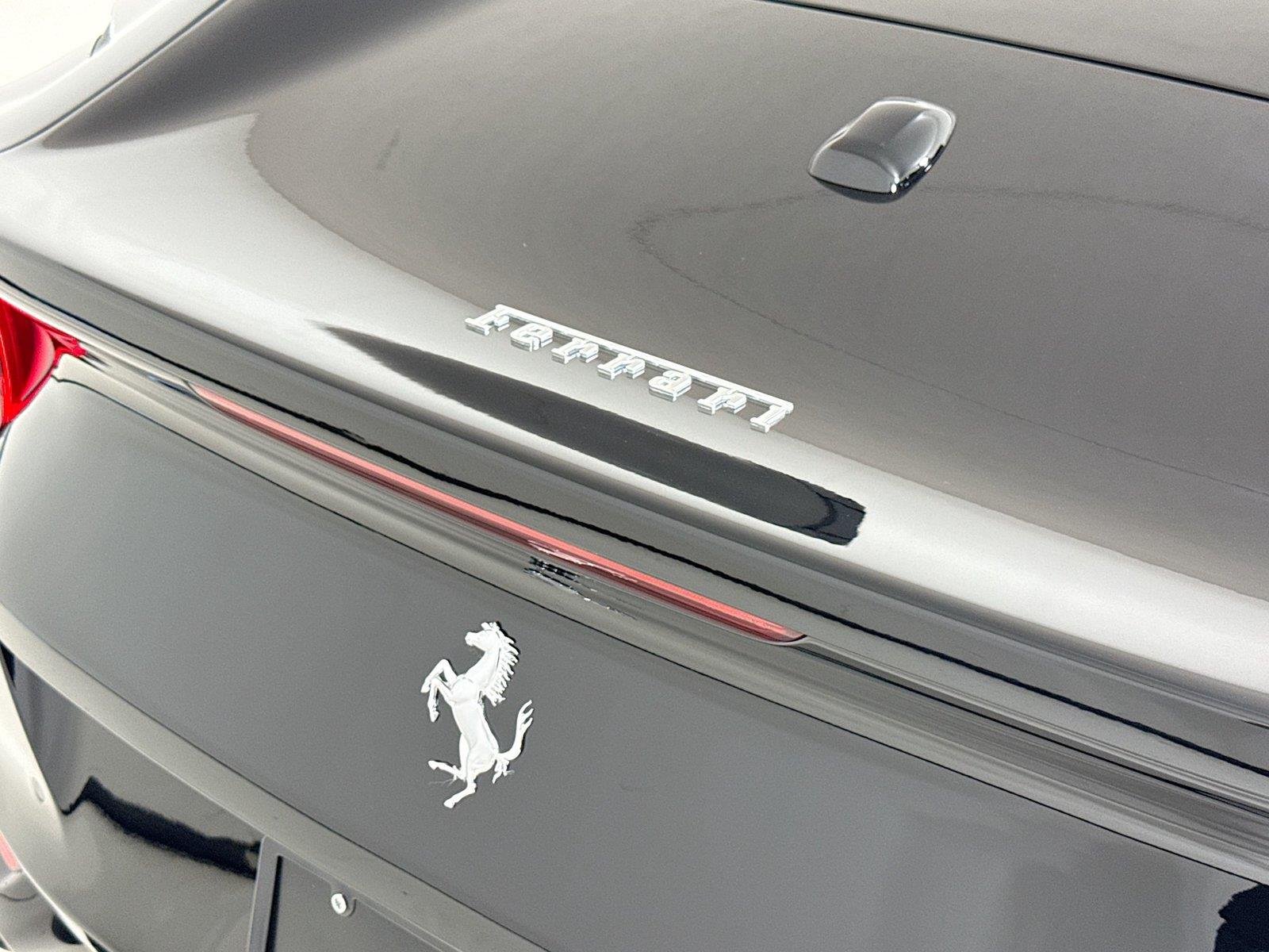 Used 2021 Nero Ferrari  image 38