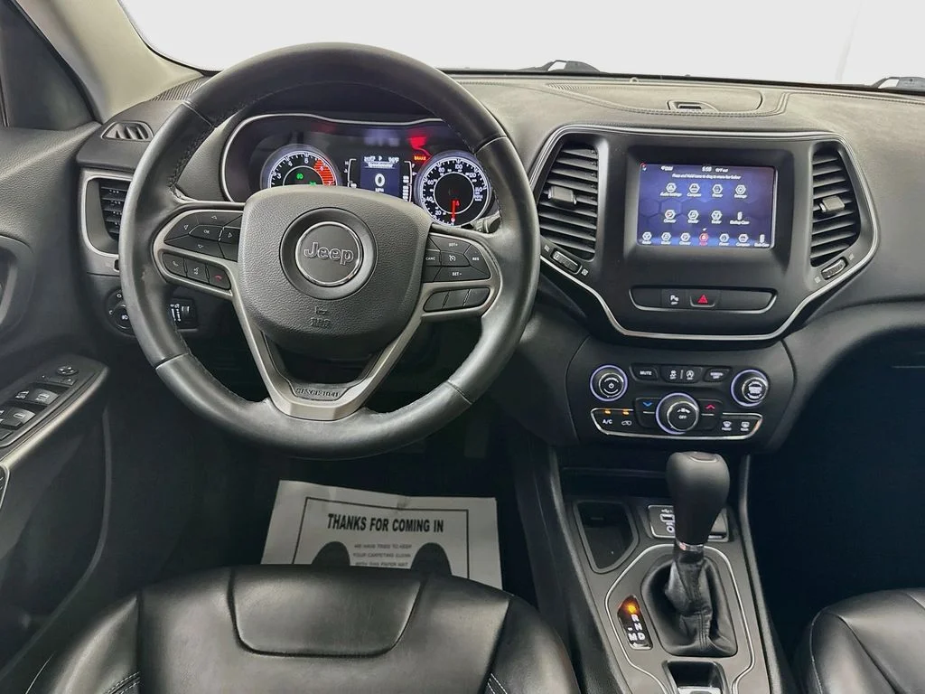 Used 2019 Green Jeep Latitude Plus image 26