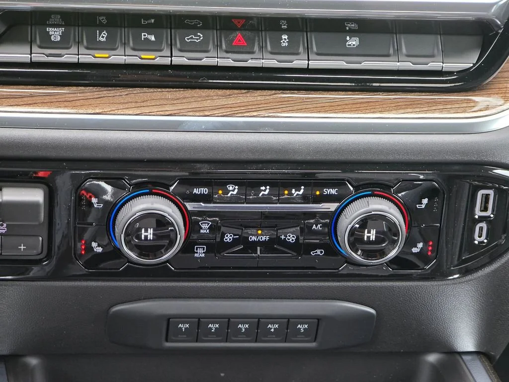 2026 Chevrolet Silverado 3500 HD LT - Photo 31
