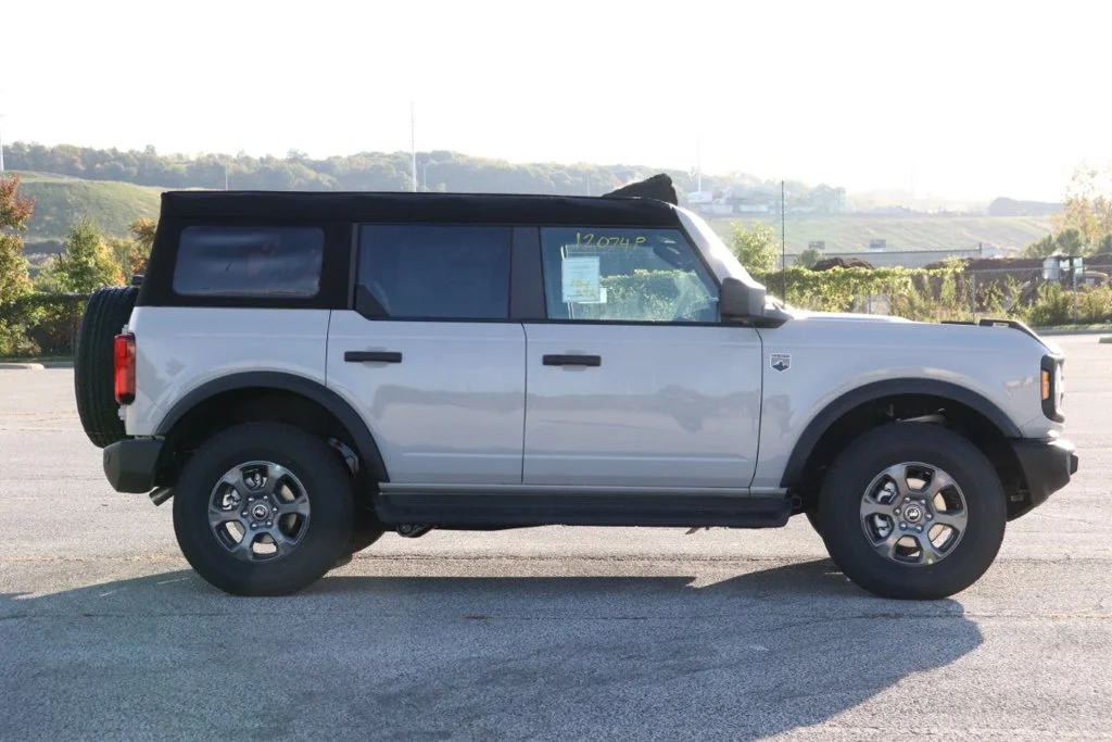 New 2026 Avalanche Gray Ford Big Bend® image 10