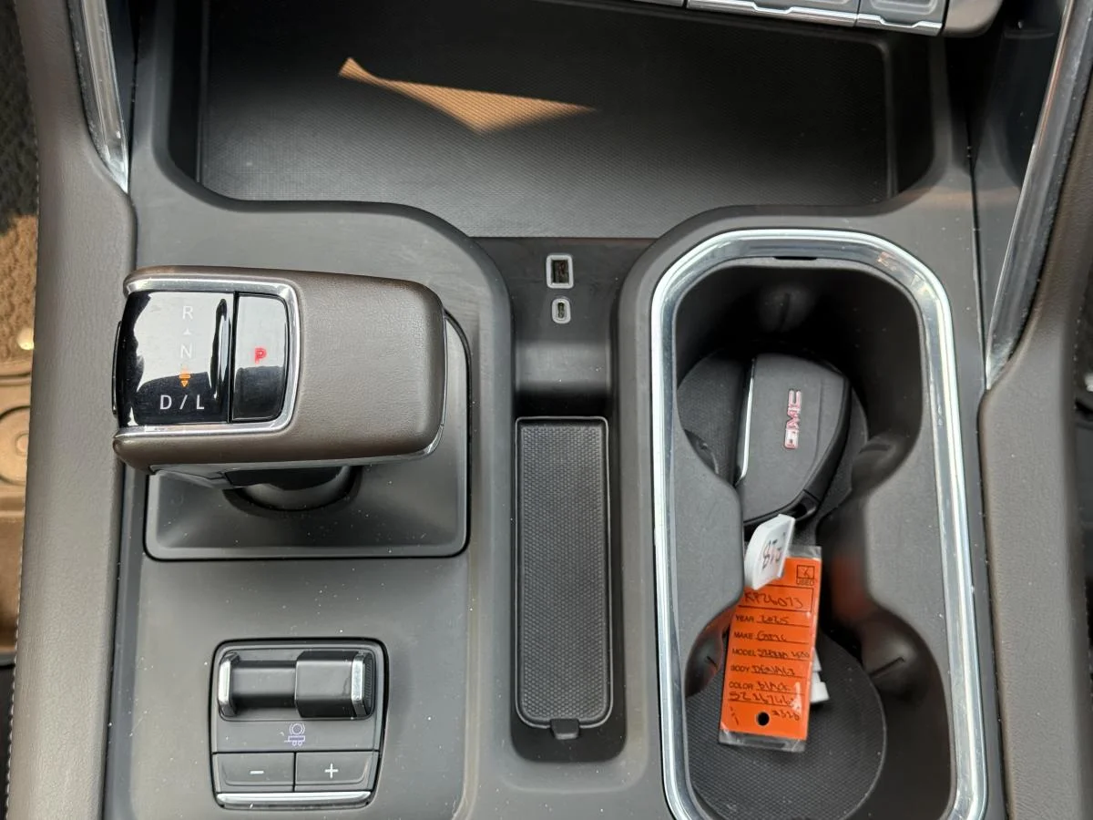 Used 2025 Black GMC Denali image 25