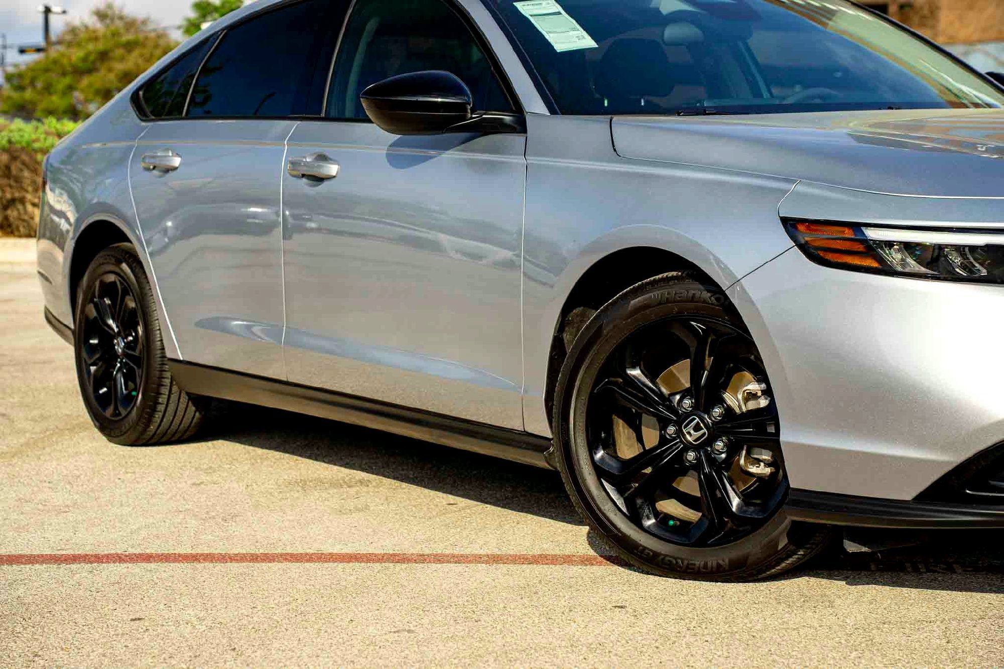 2025 Honda Accord SE - Photo 32