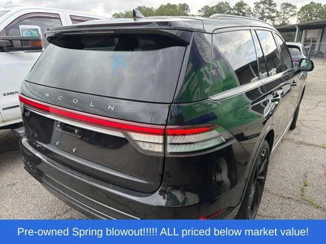 Used 2022 Black Lincoln Reserve image 5