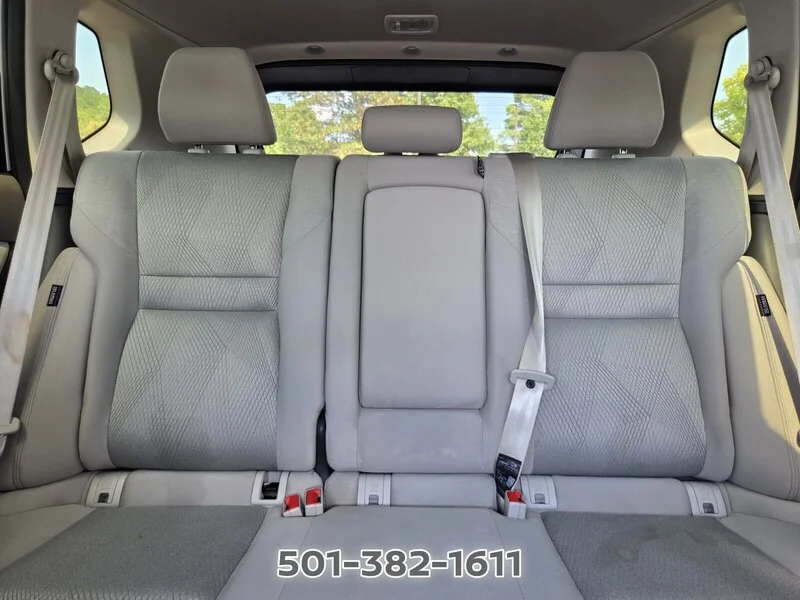 Used 2025 White Pearl NISSAN AWD SV image 12