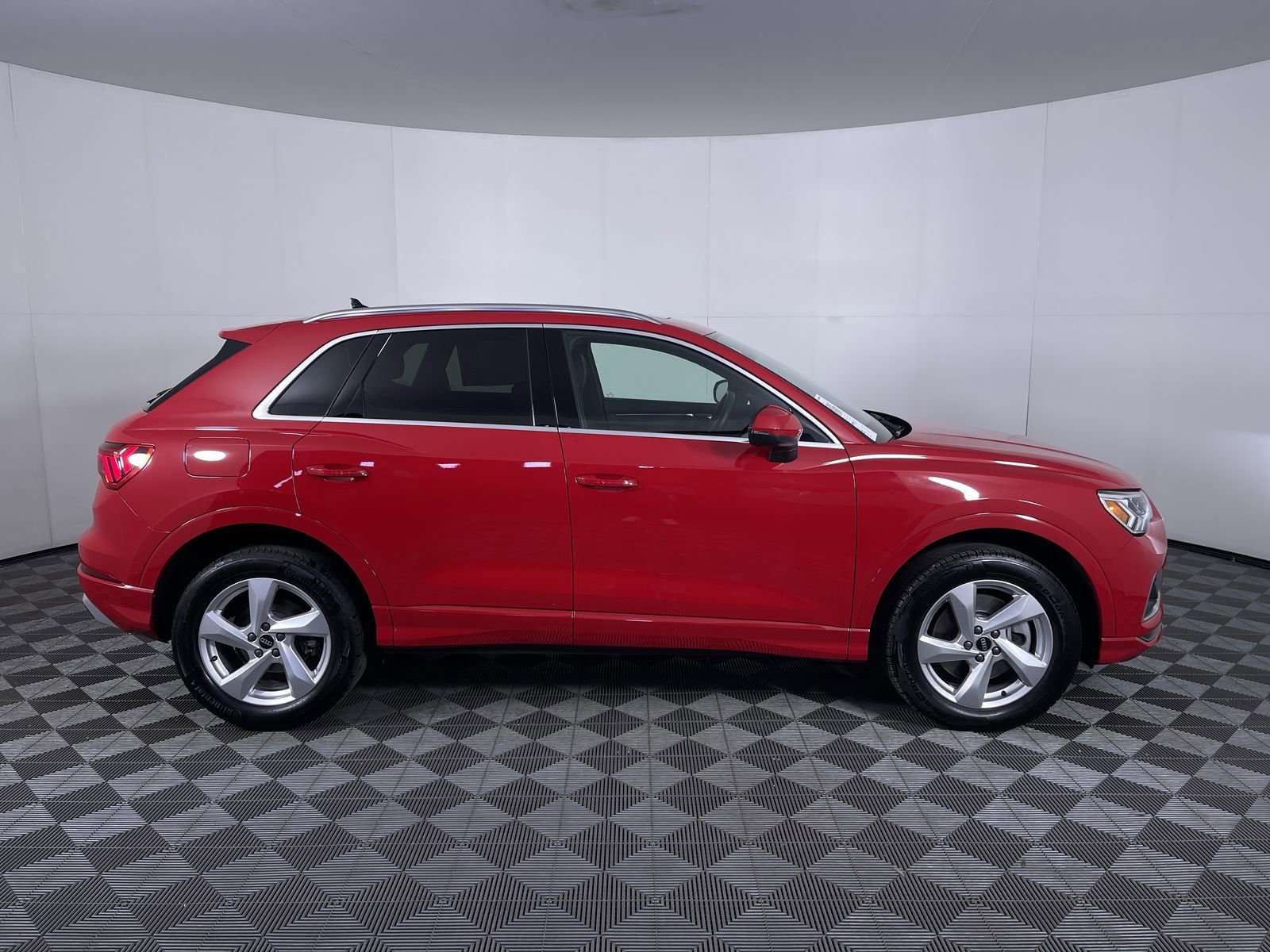 2022 Audi Q3 Premium Plus - Photo 10