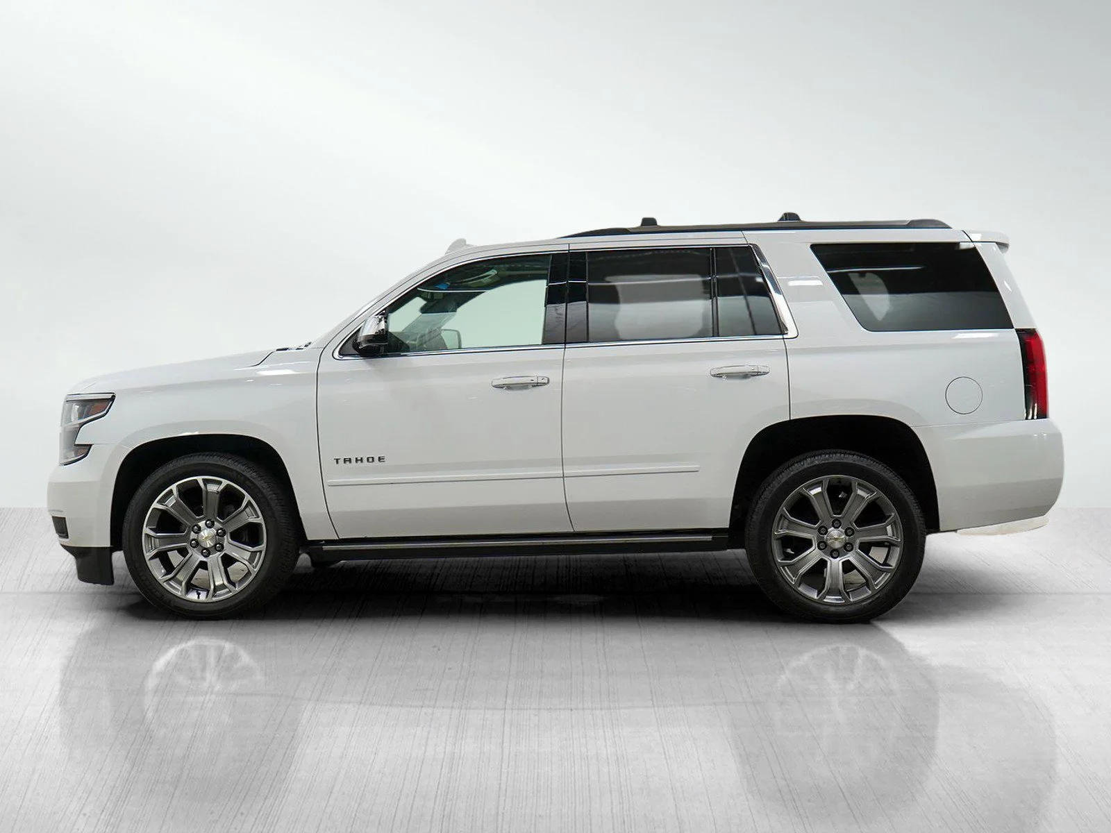 Used 2017 Chevrolet Tahoe Premier with VIN 1GNSKCKC5HR174236 for sale in Minneapolis, Minnesota