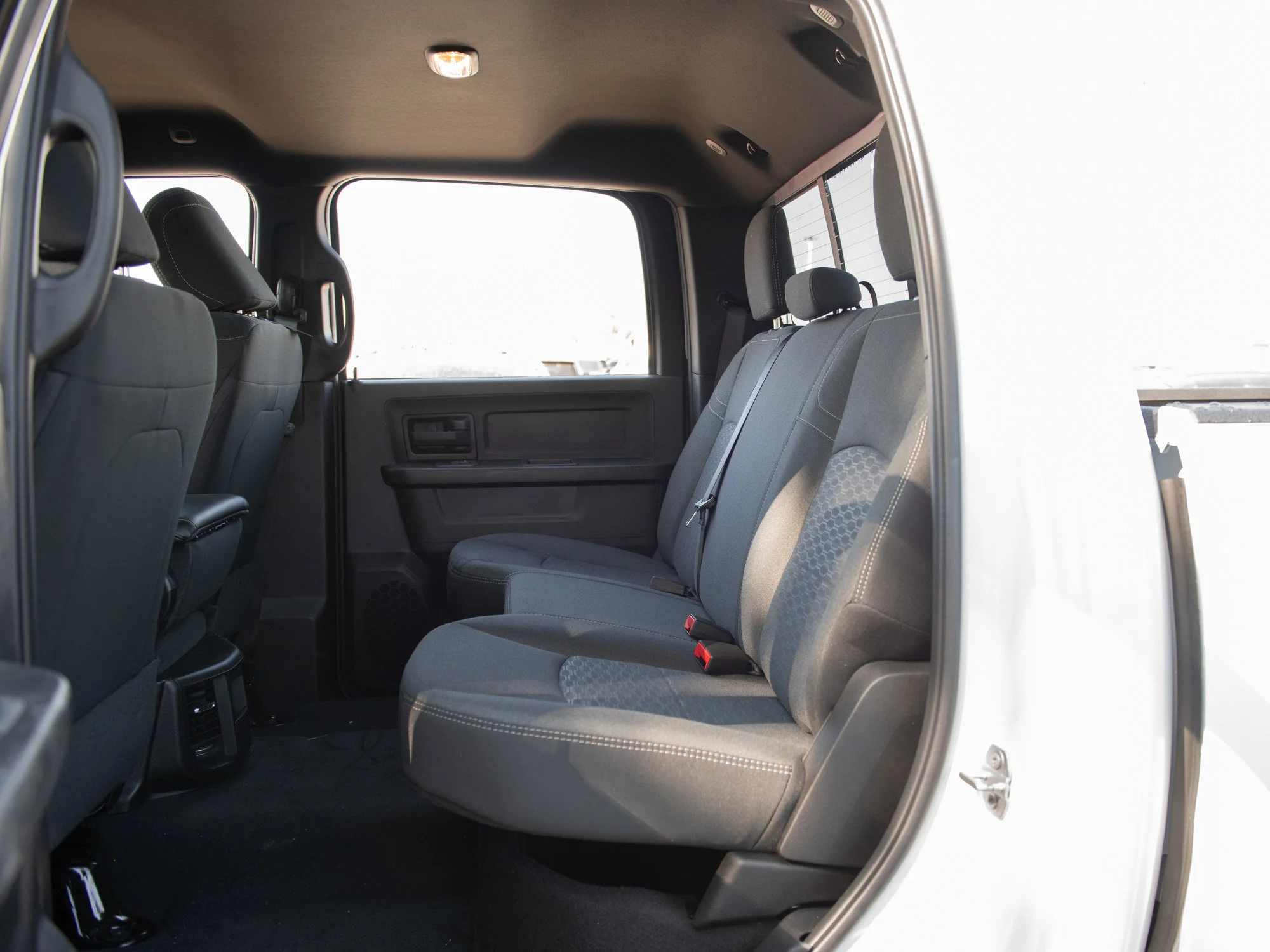 New 2026 White RAM Tradesman*, 12 Inch Screen, Apple CarPlay, 5th Wheel Prep image 23