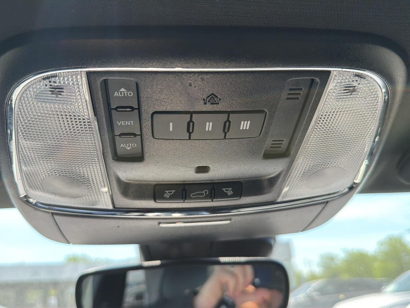 Used 2018 Velvet Red Pearlcoat Jeep Sterling Edition image 19