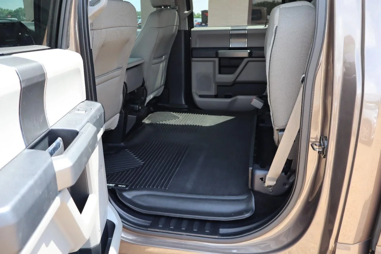 Used 2016 Caribou Metallic Ford XLT image 29
