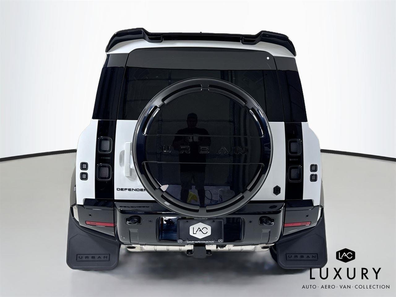 Used 2026 Fuji White Land Rover X-Dynamic SE | Urban Widetrack Build image 7