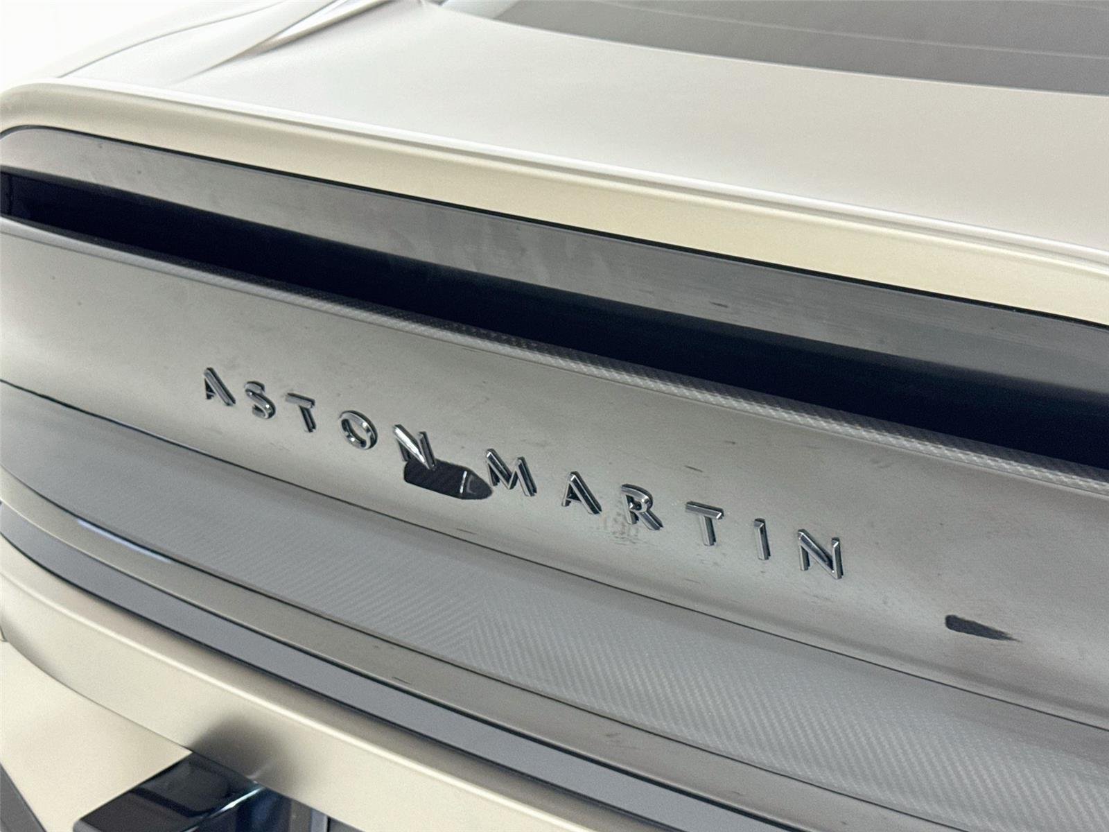 Used 2025  Aston Martin  image 34