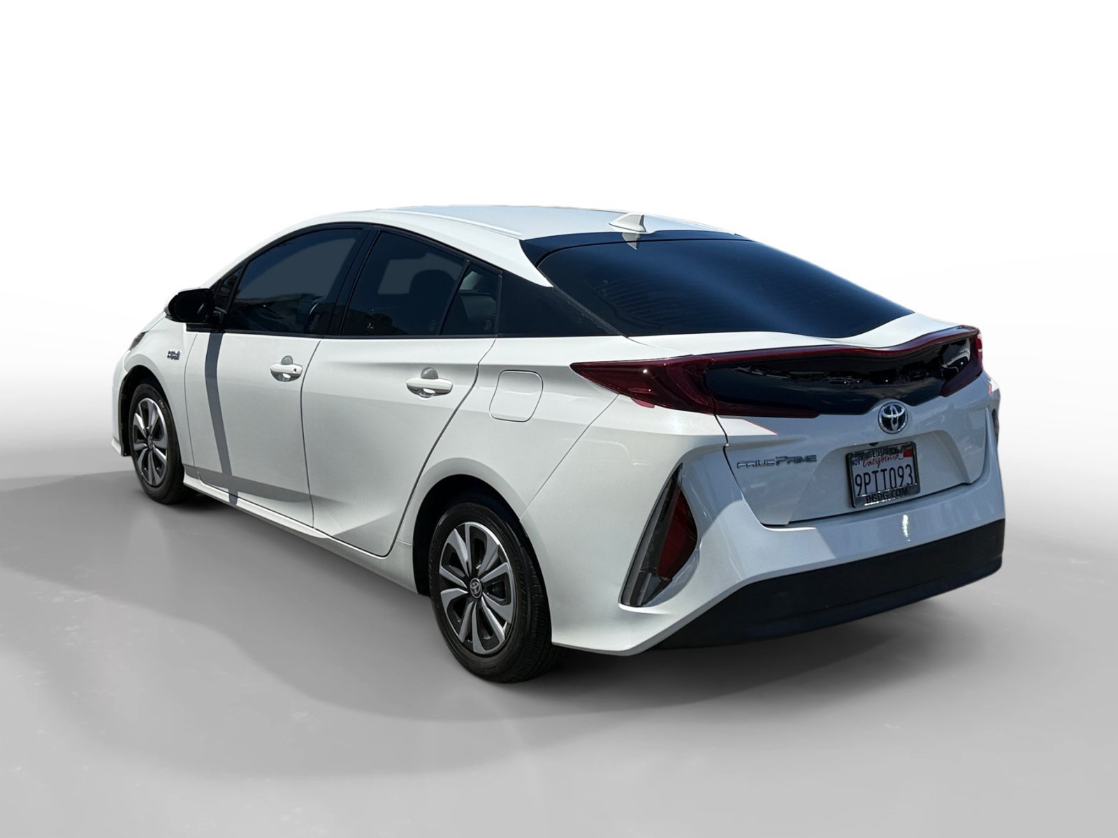 Used 2017 Blizzard Pearl Toyota Plus image 3