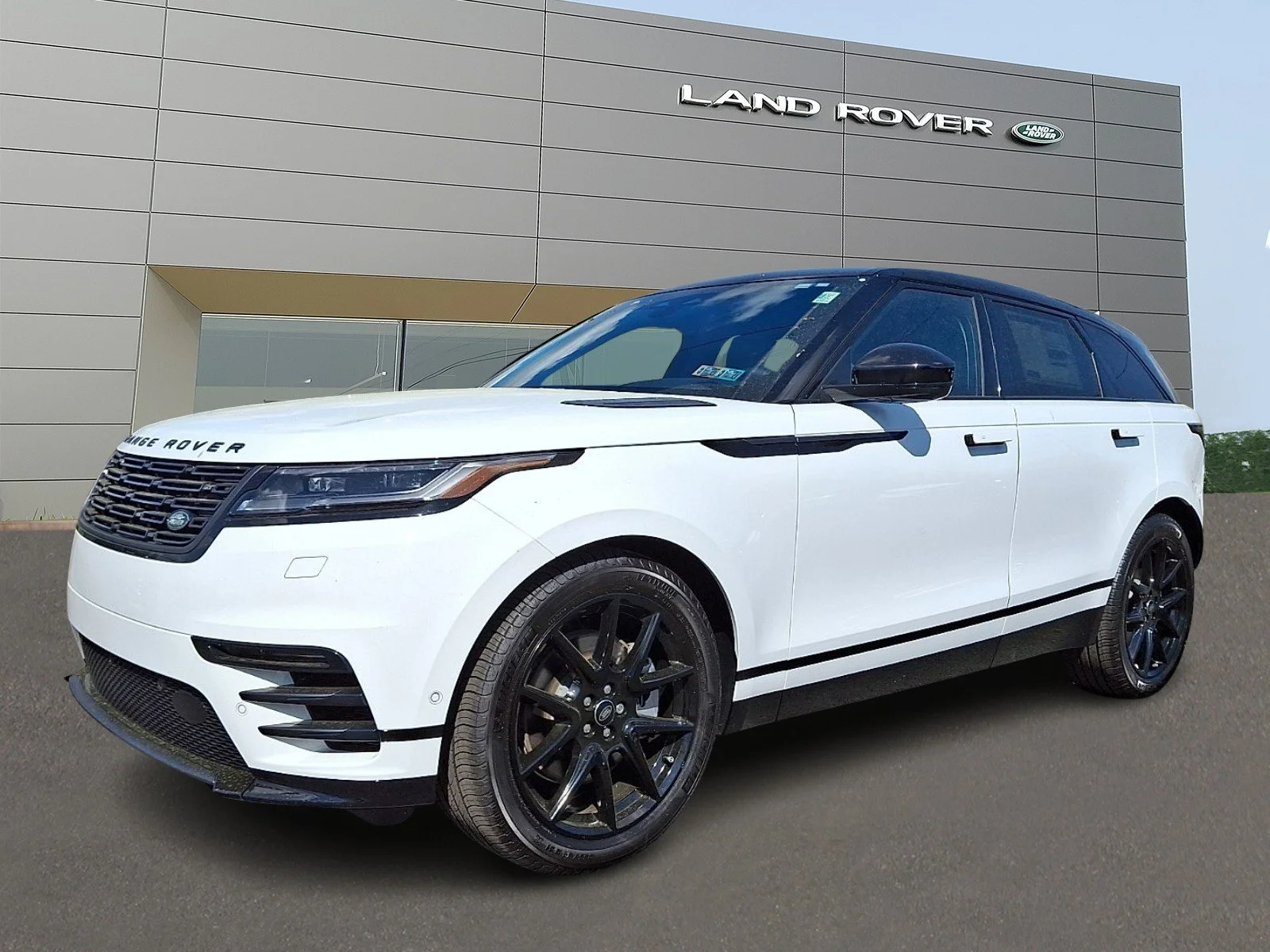2026 Land Rover Range Rover Velar P250 Dynamic SE's photo