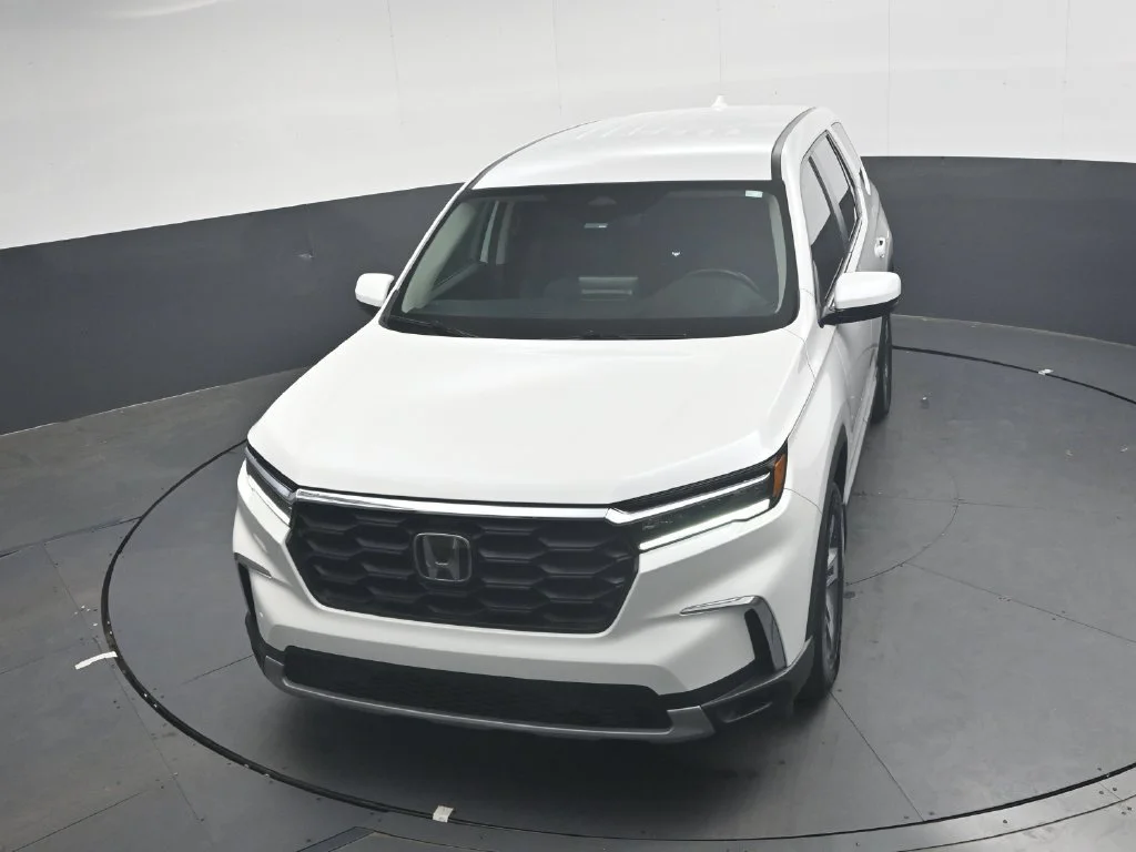 Certified Used 2025 Platinum White Pearl Honda EX-L image 69