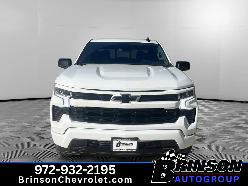 New 2026 Summit White Chevrolet RST image 2