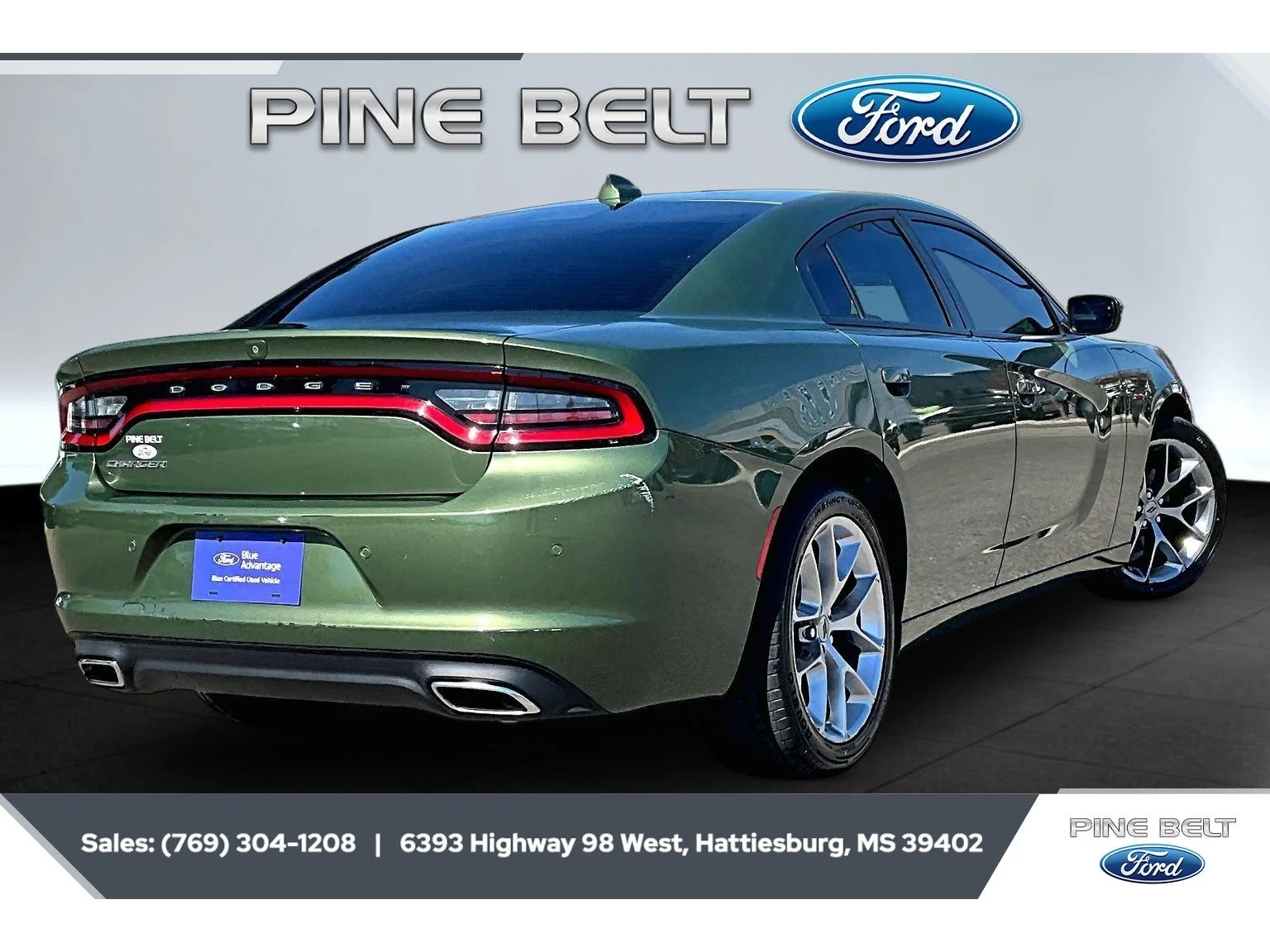 Used 2022 F8 Green Dodge SXT image 11