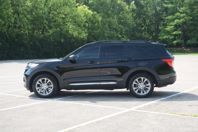 Used 2023 Black Ford XLT image 24