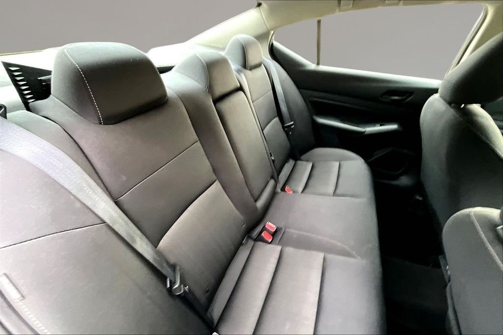 Used 2024 Super Black Clearcoat Nissan 2.5 SV image 23