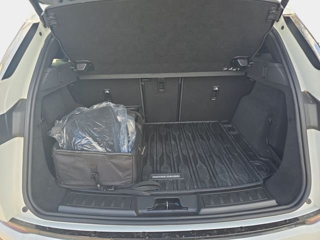 Certified Used 2025 White Land Rover S image 14