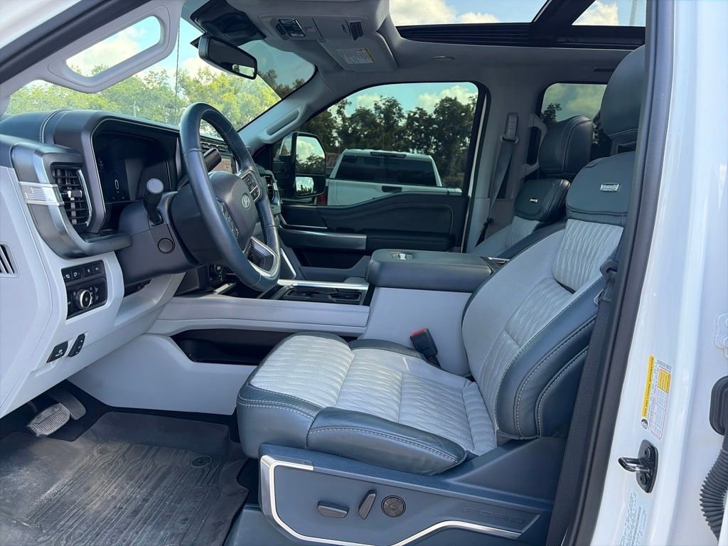 Used 2024 White Ford Limited image 19
