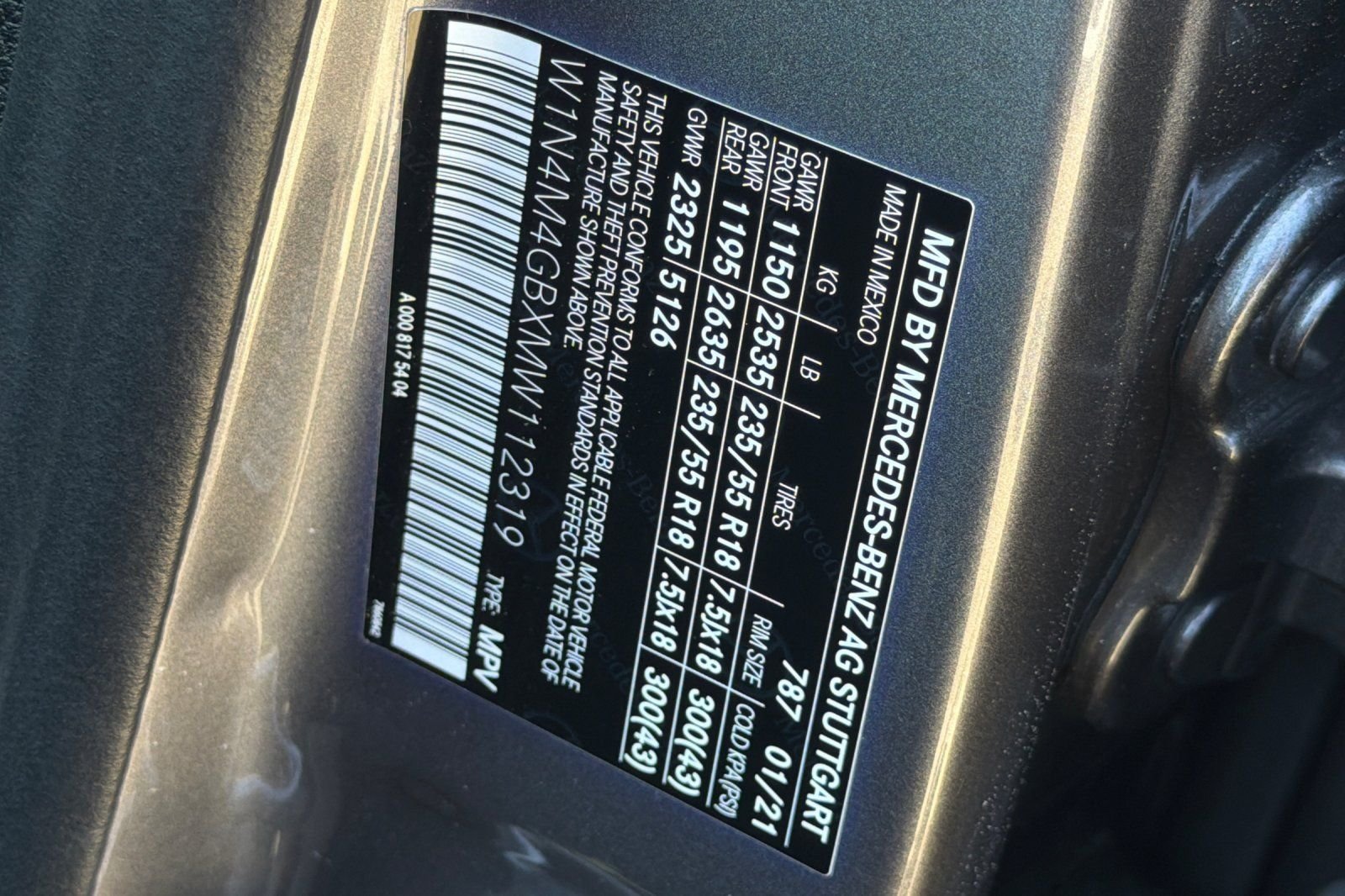 Used 2021 Gray Mercedes-Benz GLB 250 image 39