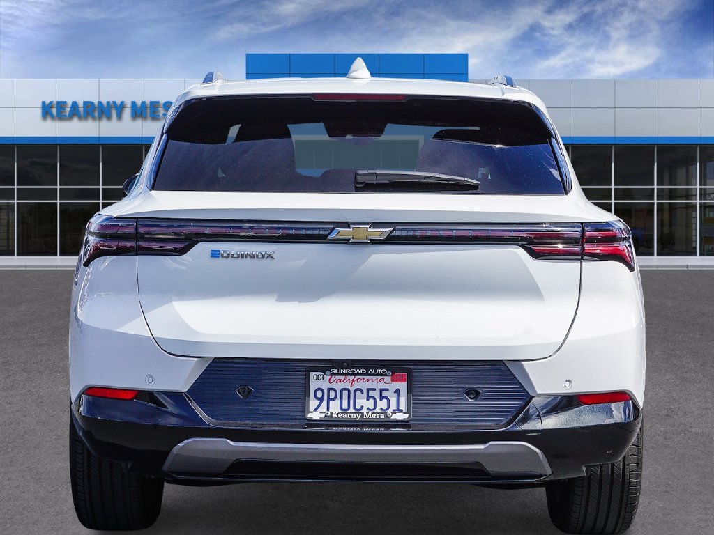 Used 2024 White Chevrolet LT image 5