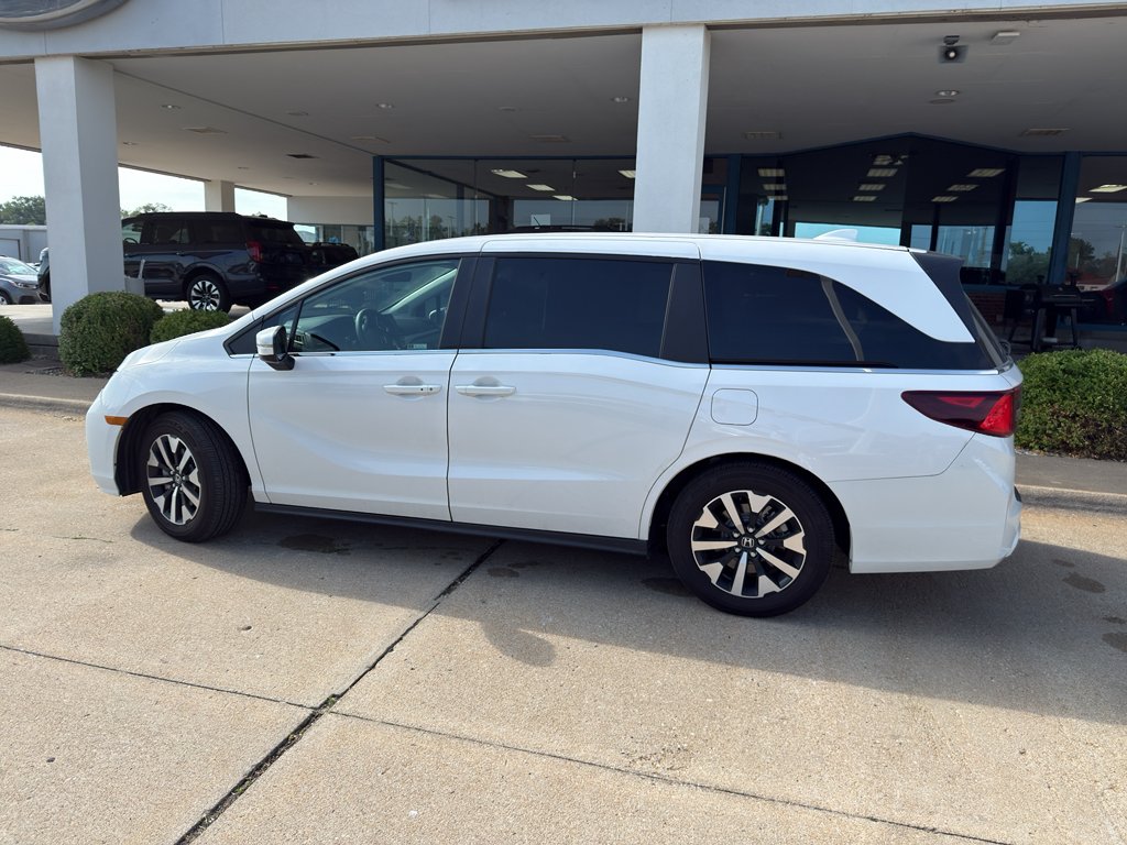 Used 2025  Honda EX-L image 9