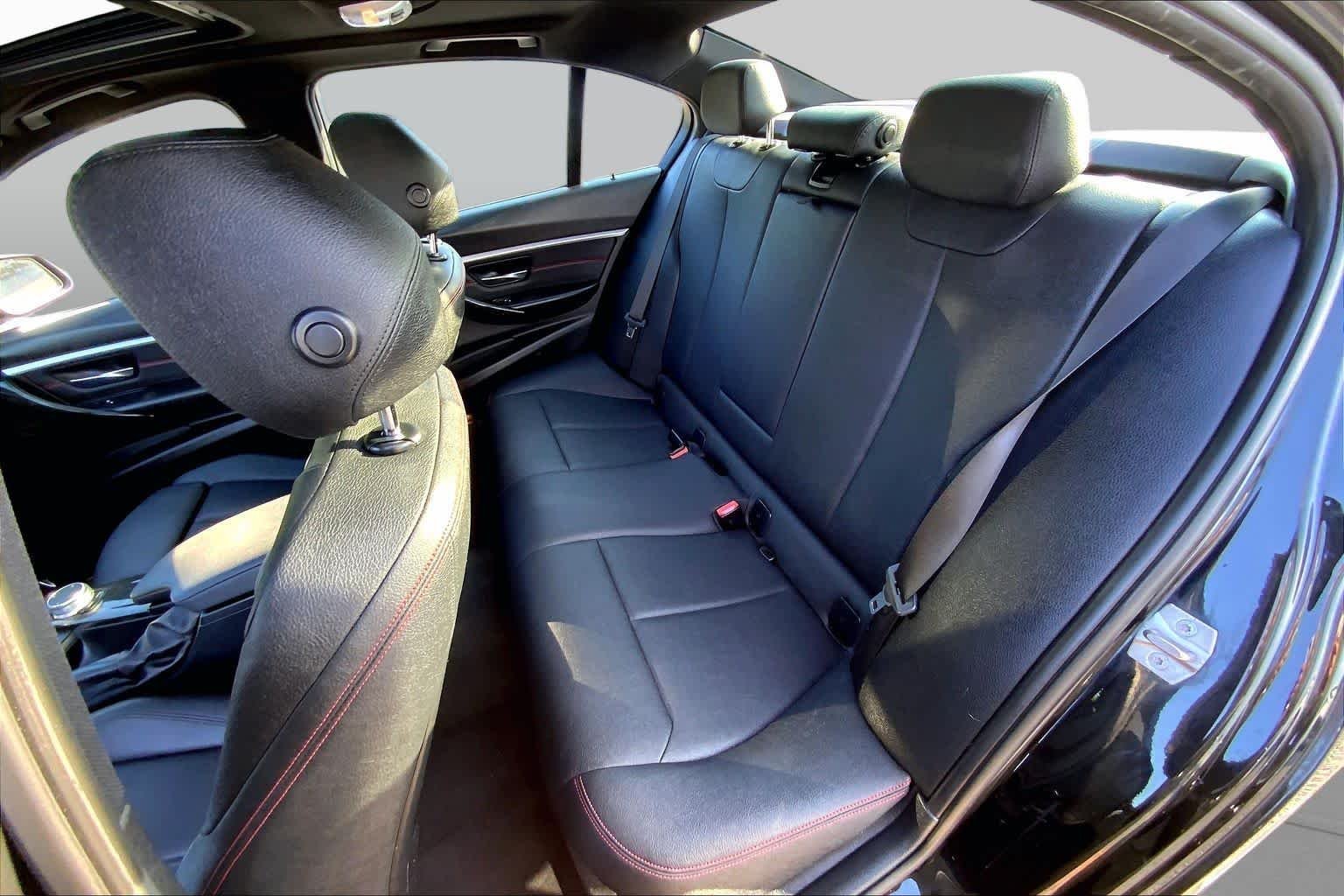 Used 2018 BLACK BMW 330i image 18