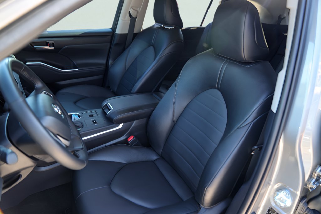 2026 Toyota Highlander XLE - Photo 9