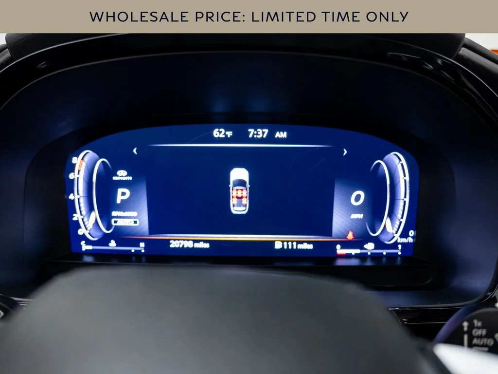 Used 2023 Silver INFINITI Sensory image 21