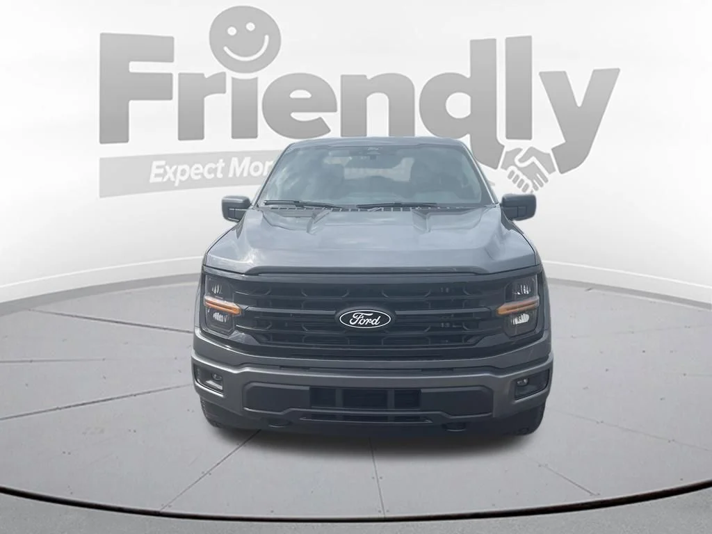 New 2026 Carbonized Gray Metallic Ford XLT image 2