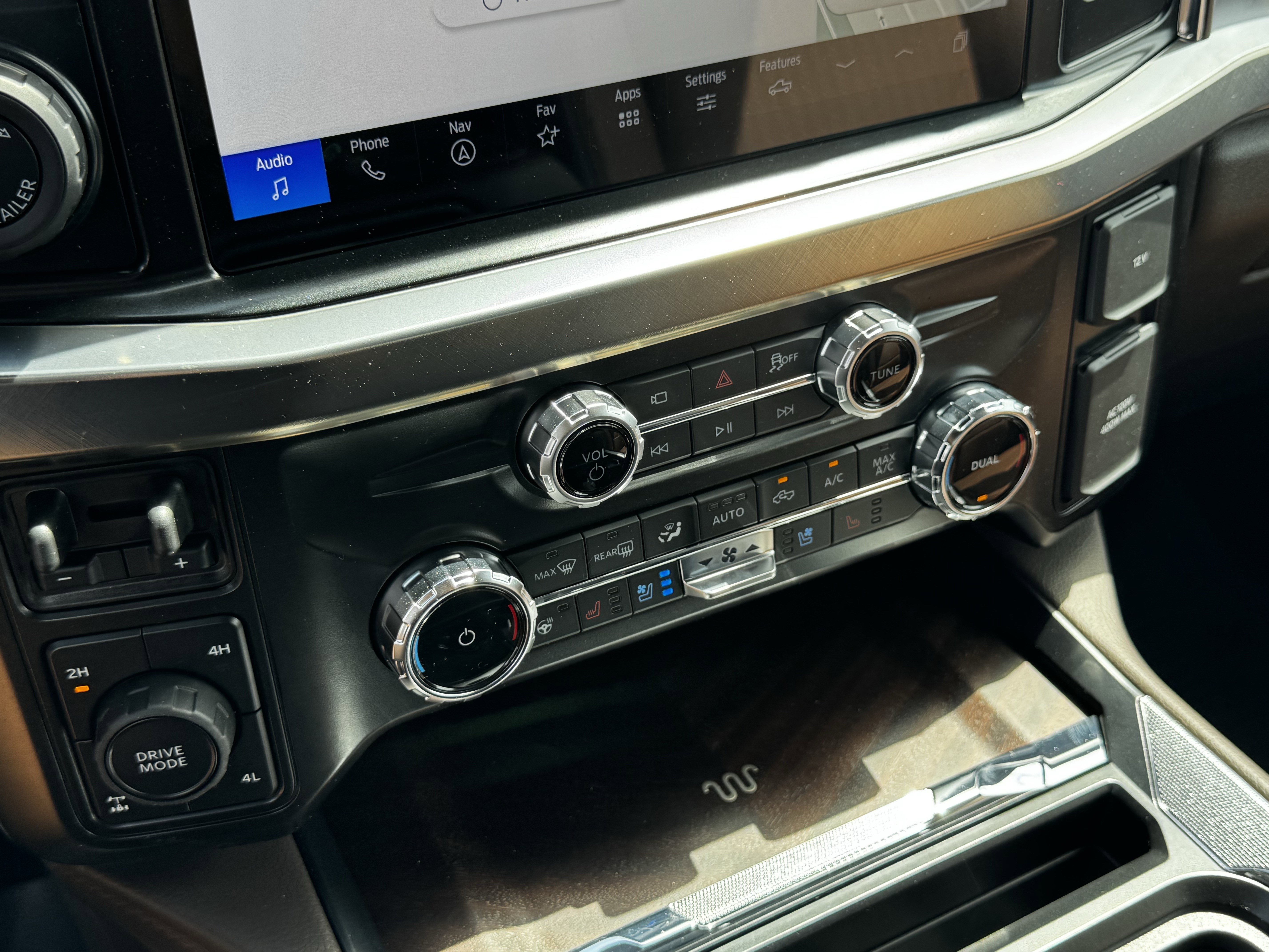 New 2026 Star White Metallic Tri-Coat Ford King Ranch image 18