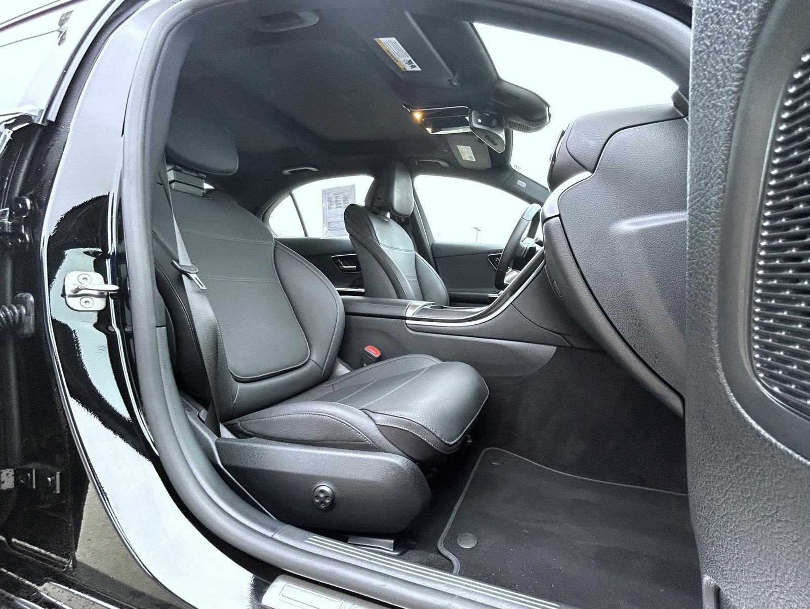 2024 Mercedes-Benz C-Class Sedan C 300 - Photo 15
