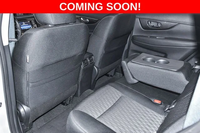 Used 2020 Silver Nissan S image 18