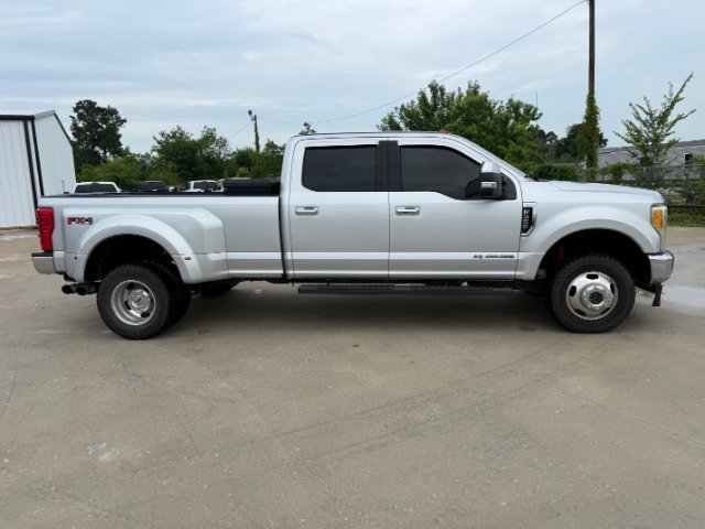Used 2017 Silver Ford XLT image 6