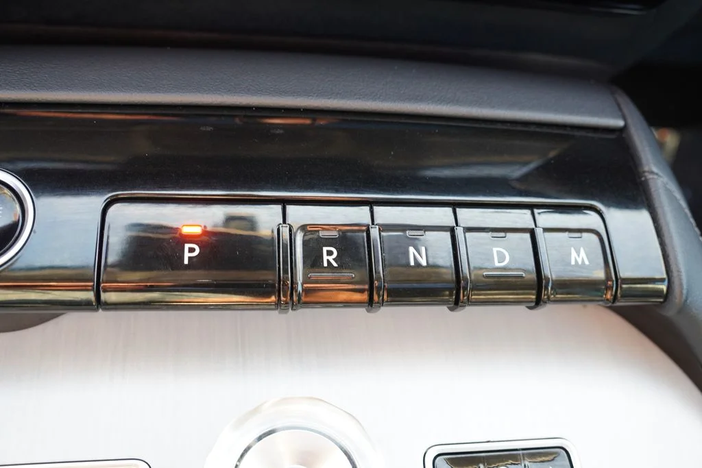Used 2025 Starlight Gray Premium Colorant Lincoln Reserve image 34