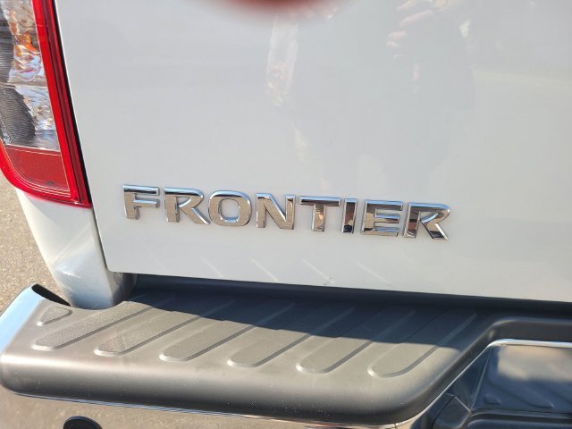 Used 2021 White Nissan SV image 10