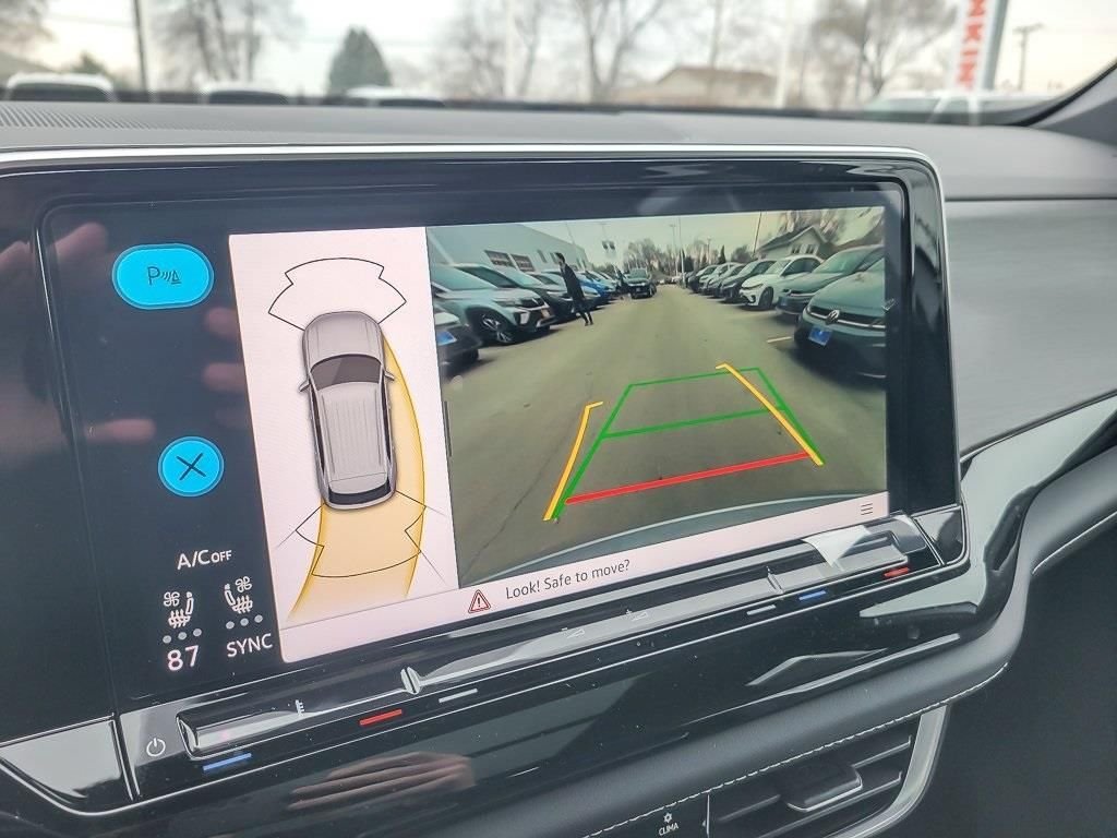 2026 Volkswagen Atlas Cross Sport SE w/Tech - Photo 15