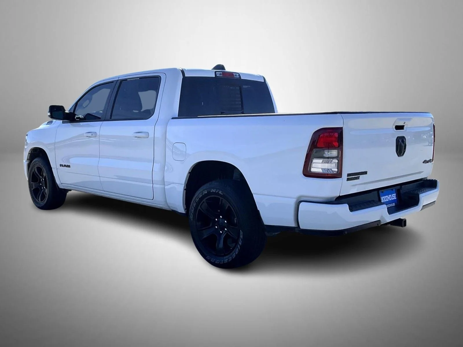 Used 2022 White Ram Big Horn/Lone Star image 7