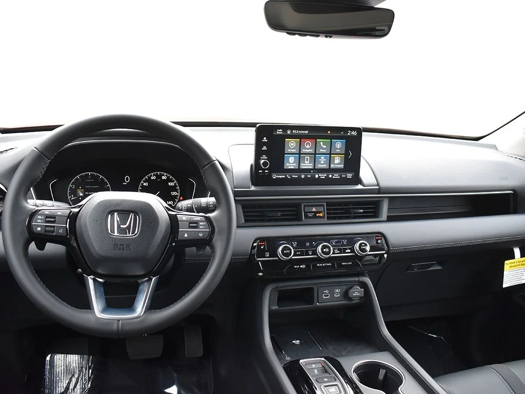 2025 Honda Pilot Touring - Photo 16