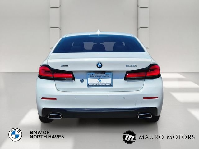 Used 2022 White BMW 540i xDrive image 5