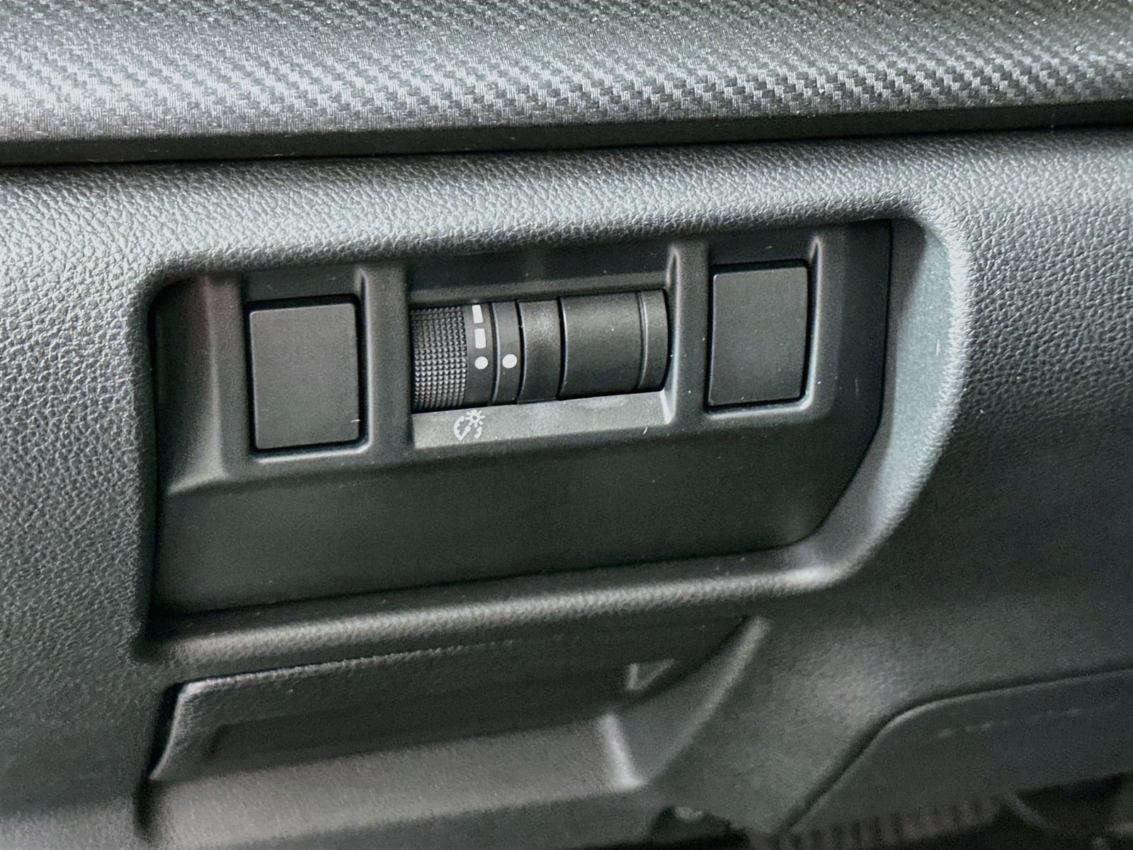 Used 2025 Ice Silver Metallic Subaru Wilderness image 11